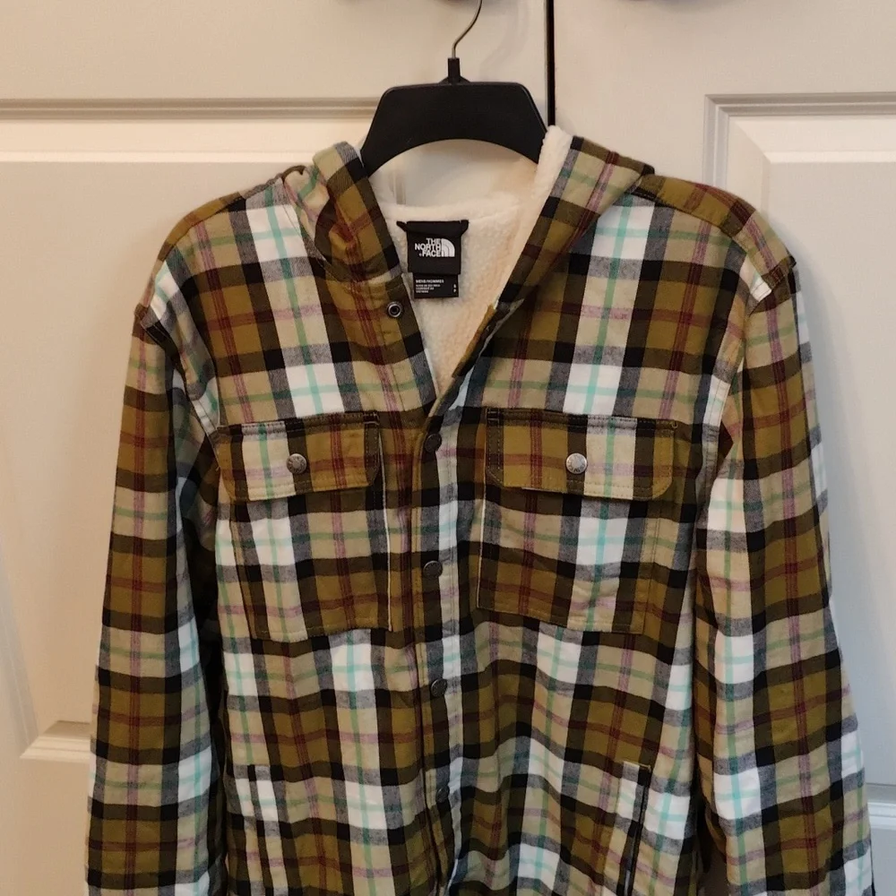 The North Face Mens Hooded Campshire Shirt